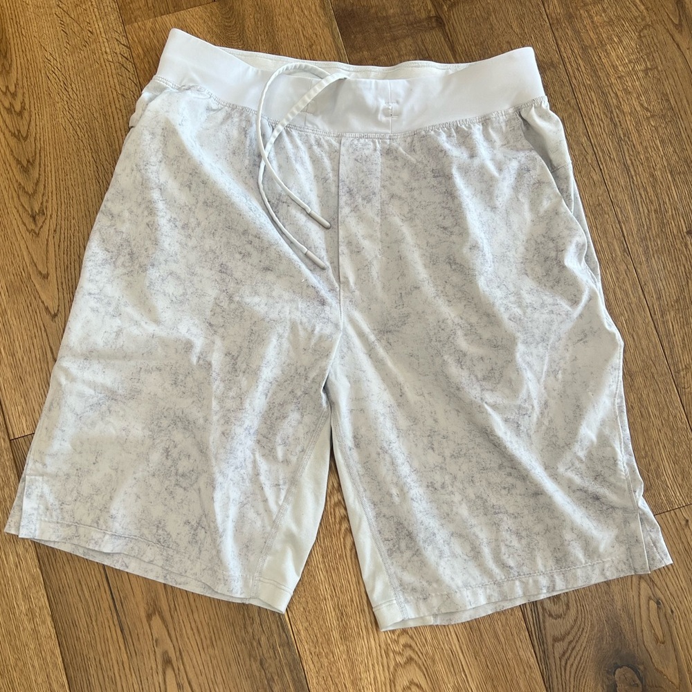 Men’s Lululemon shorts